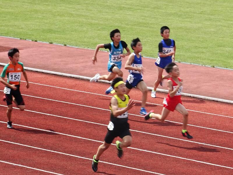 男子5年１００ｍ決勝