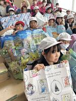 これからイルカショーです