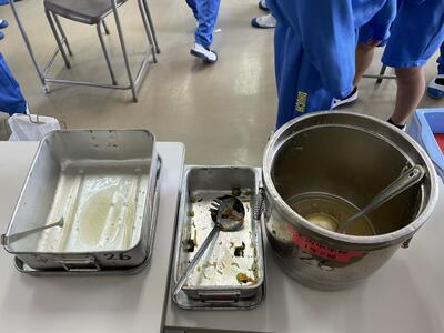 二組の給食